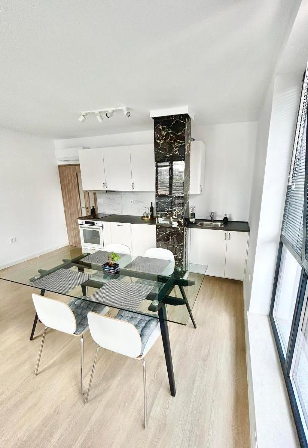 Smart Apartment Mir Varna Eksteriør billede