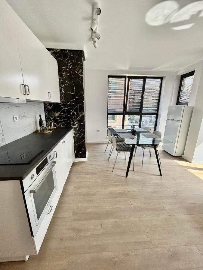 Smart Apartment Mir Varna Eksteriør billede